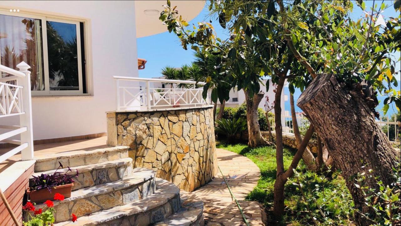 Apartments On The Beach Saranda Kültér fotó
