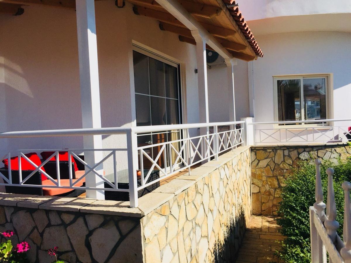 Apartments On The Beach Saranda Kültér fotó