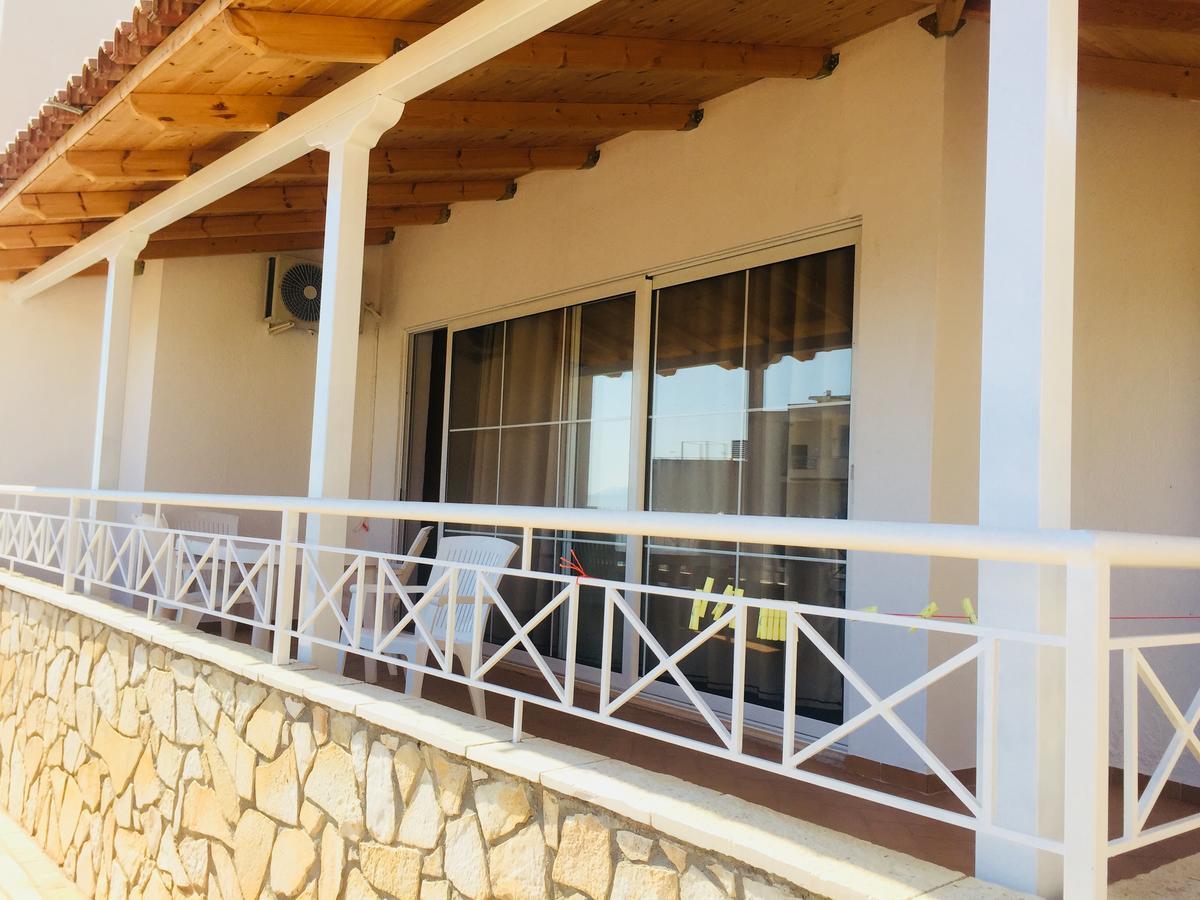 Apartments On The Beach Saranda Kültér fotó