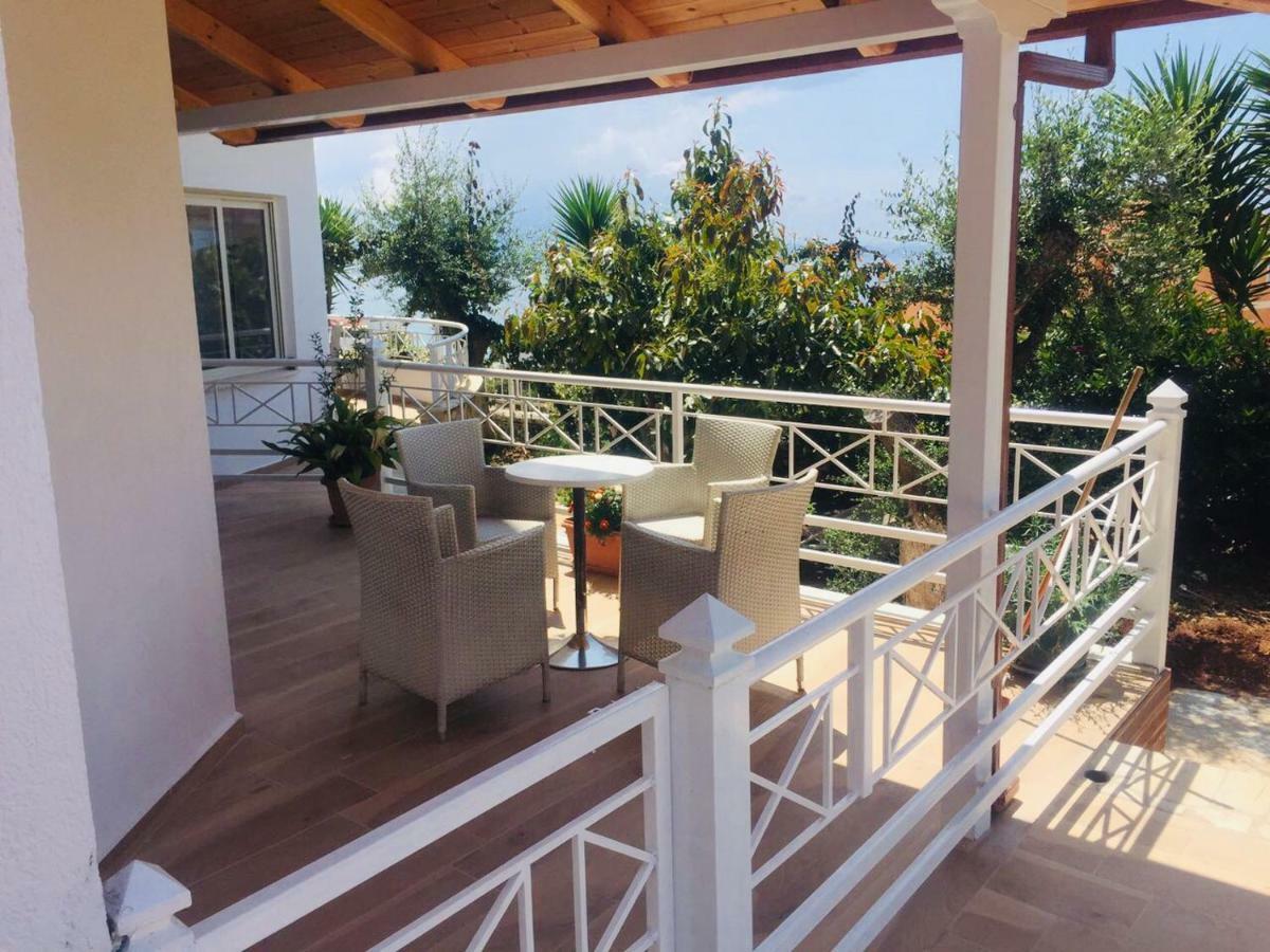 Apartments On The Beach Saranda Kültér fotó